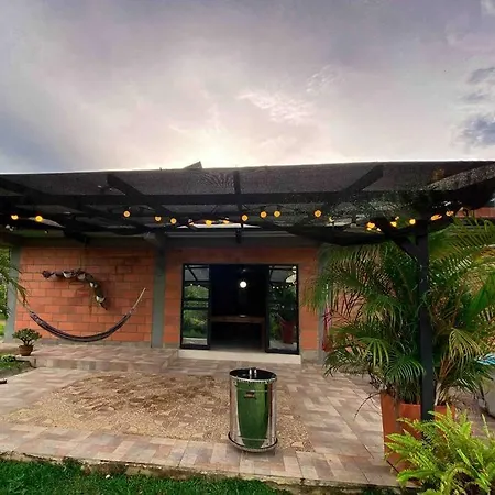 Finca San Rafael Cerca Al Rio Wifi 6-12 Personas Exterior photo