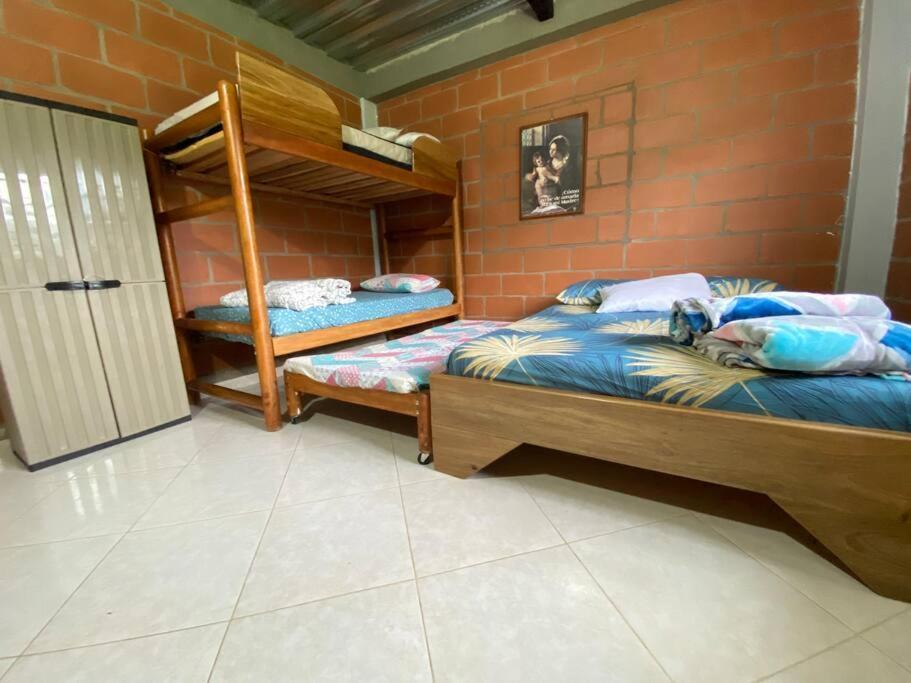 Chalet San Rafael Cerca Al Rio Wifi 6-12 Personas